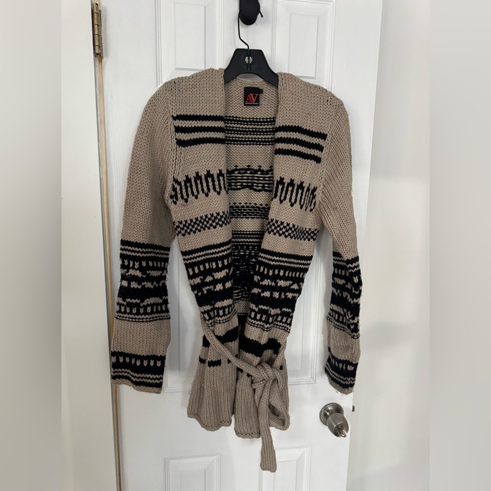 Adrienne Vittadini Beige and Black Cardigan Sweater